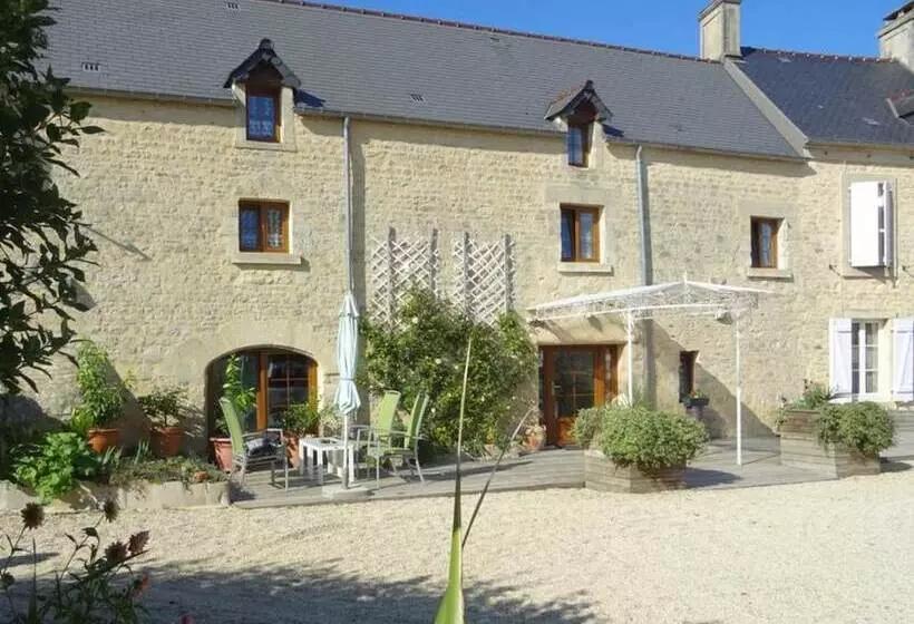 Aamiaismajoitus (B&B) La Ferme Aux Chats