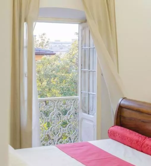 مسافرخانه Genova46 Suites & Rooms