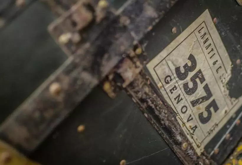 مسافرخانه Genova46 Suites & Rooms