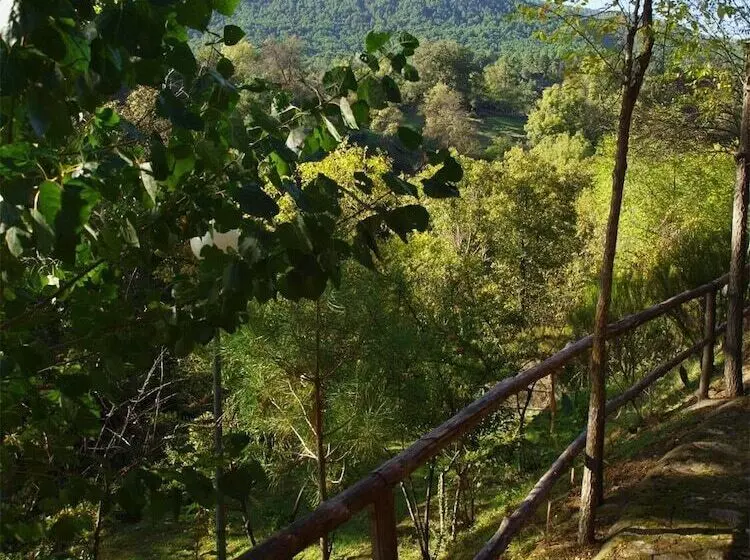 Hotelli Camping La Eliza Lanzahíta