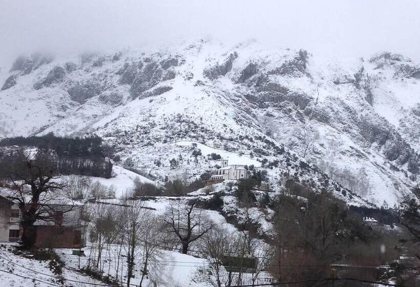 Отель Posada Rural Peñasagra