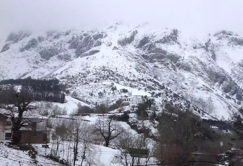 ホテル Posada Rural Peñasagra