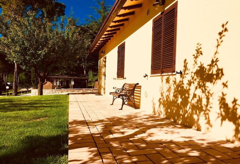 교외 호텔 Agriturismo Sotto Il Colle