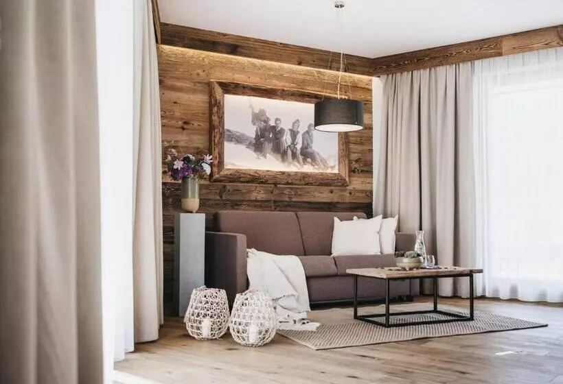 ホテル Vaya Sölden