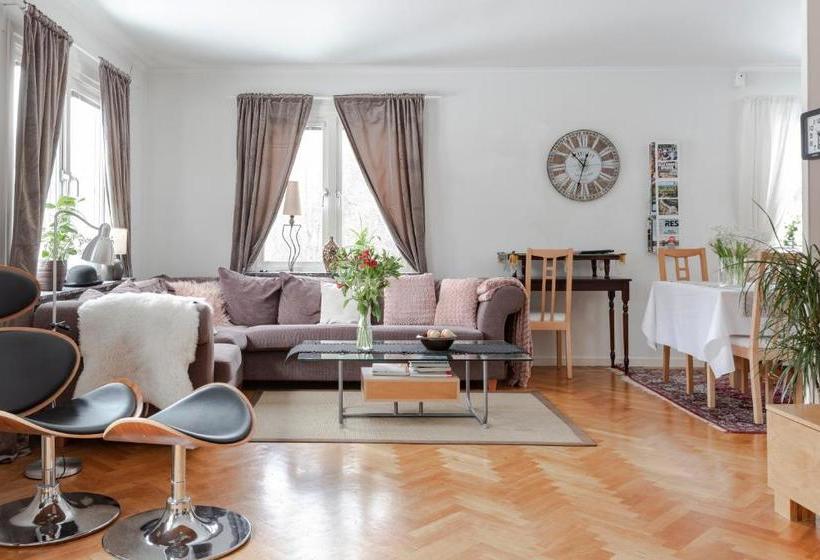 تختخواب و صبحانه Landvetter Bnb