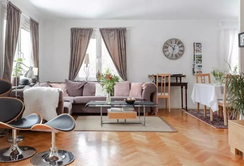 Aamiaismajoitus (B&B) Landvetter Bnb