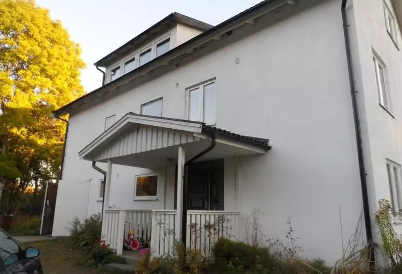 Aamiaismajoitus (B&B) Landvetter Bnb