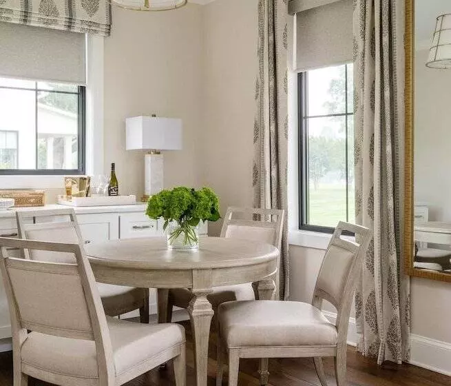 ベッドアンドブレックファースト The Oaks Waterfront