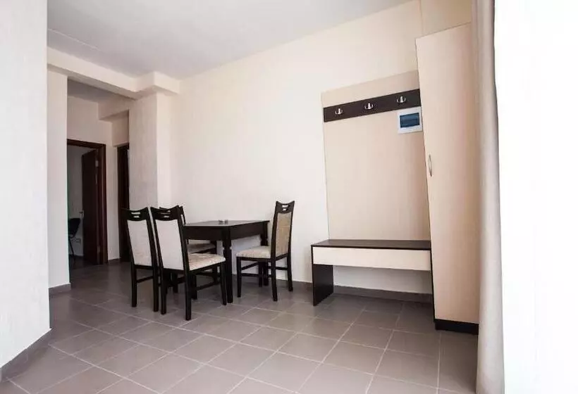 Black Sea Golden Bugaz Apartments