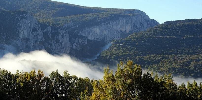Отель Auberge Du Point Sublime