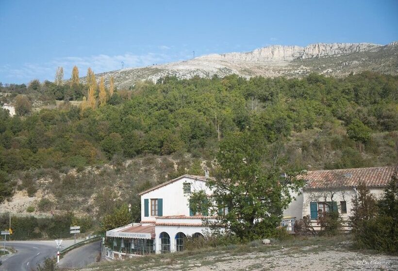 Отель Auberge Du Point Sublime