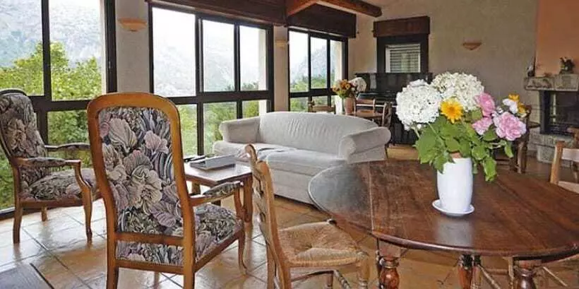 Hotelli Auberge Du Point Sublime