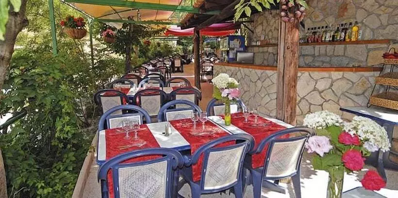 Hotelli Auberge Du Point Sublime