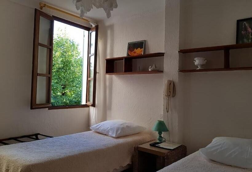 Отель Auberge Du Point Sublime