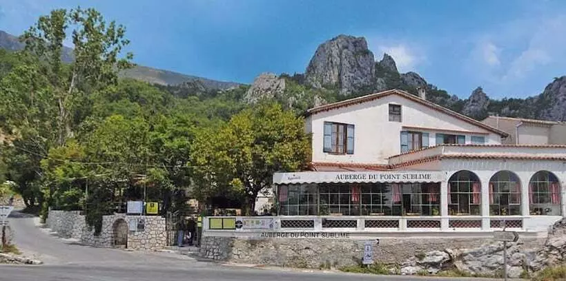 Hotelli Auberge Du Point Sublime
