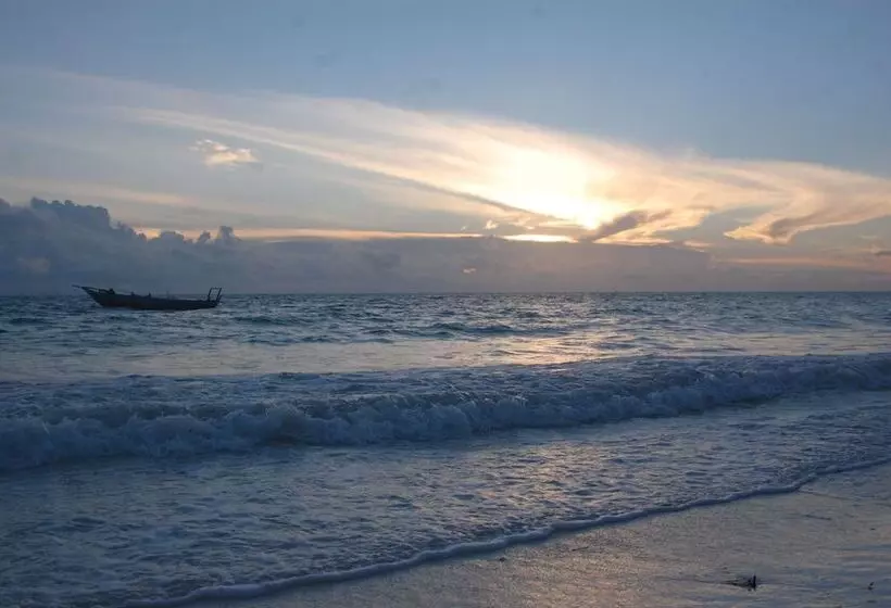 ホテル Blue Earth Beach Bungalow