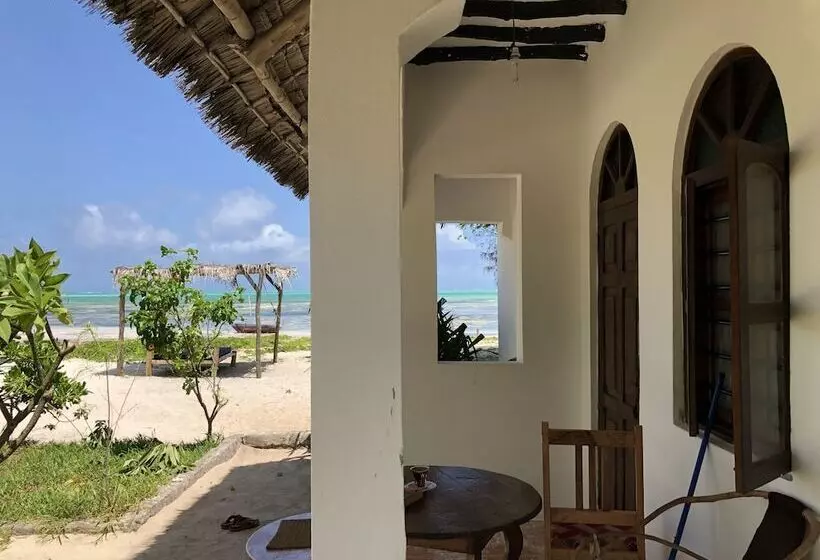 ホテル Blue Earth Beach Bungalow