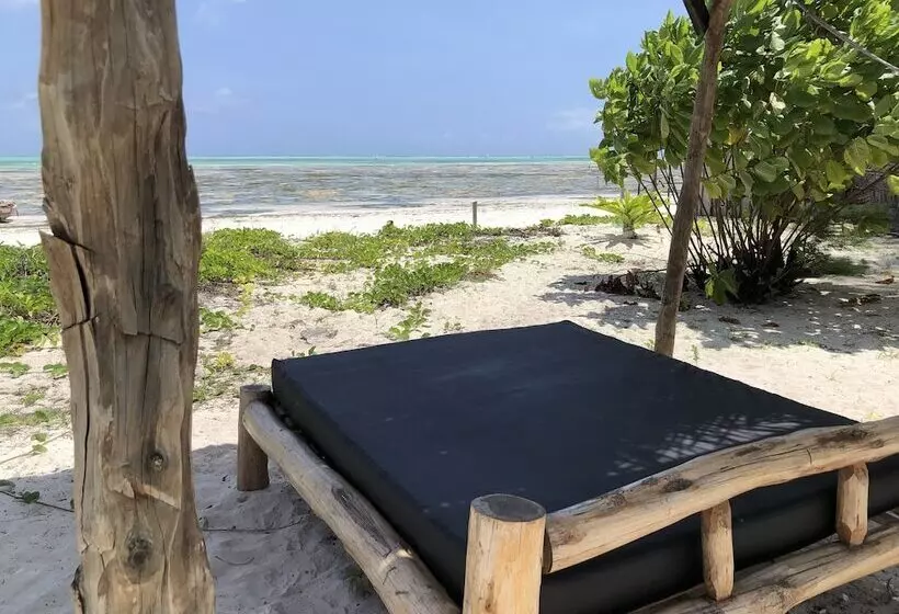 ホテル Blue Earth Beach Bungalow