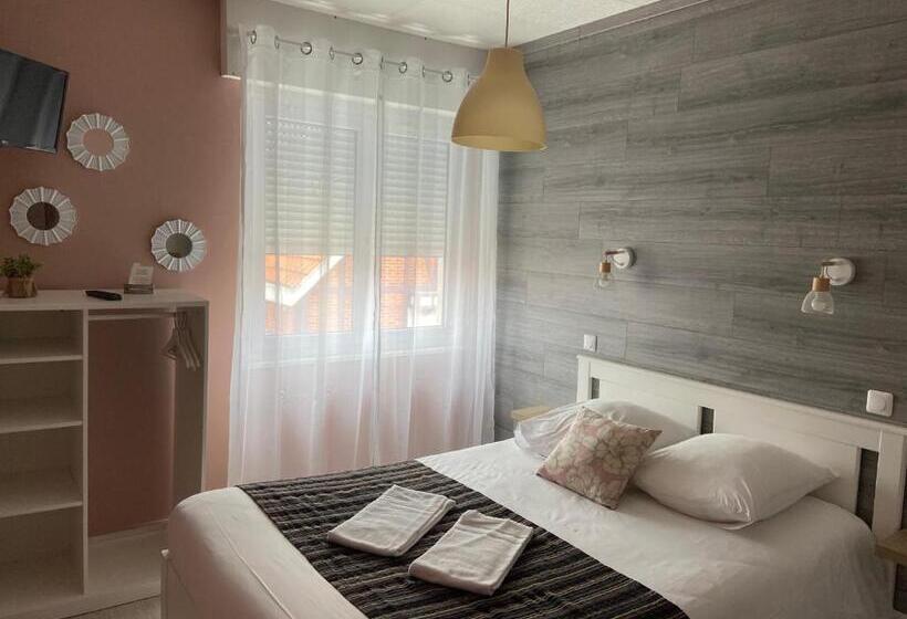 Отель La Dame De Coeur