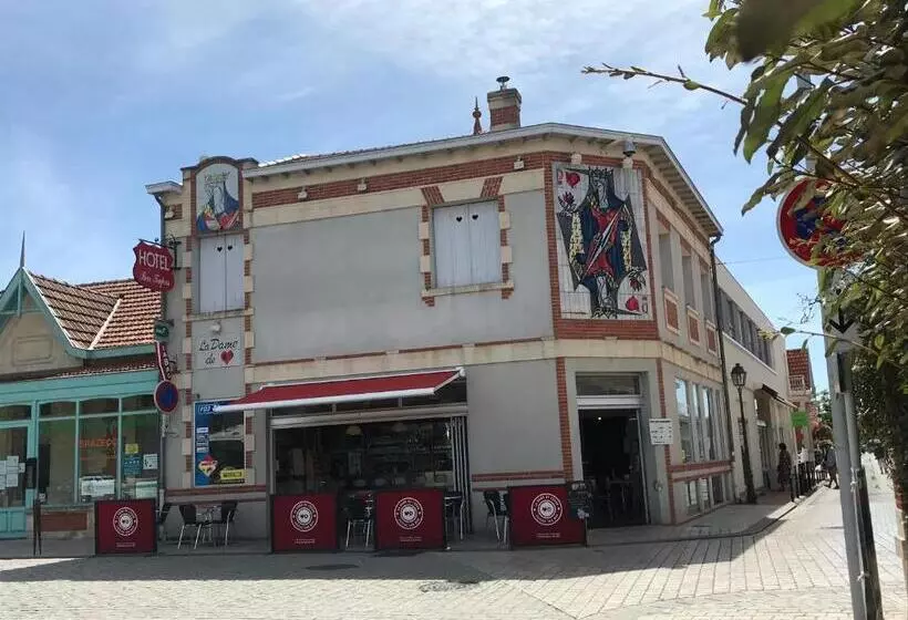 Hotelli La Dame De Coeur