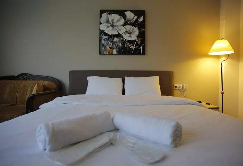 ホテル Puffin Suites