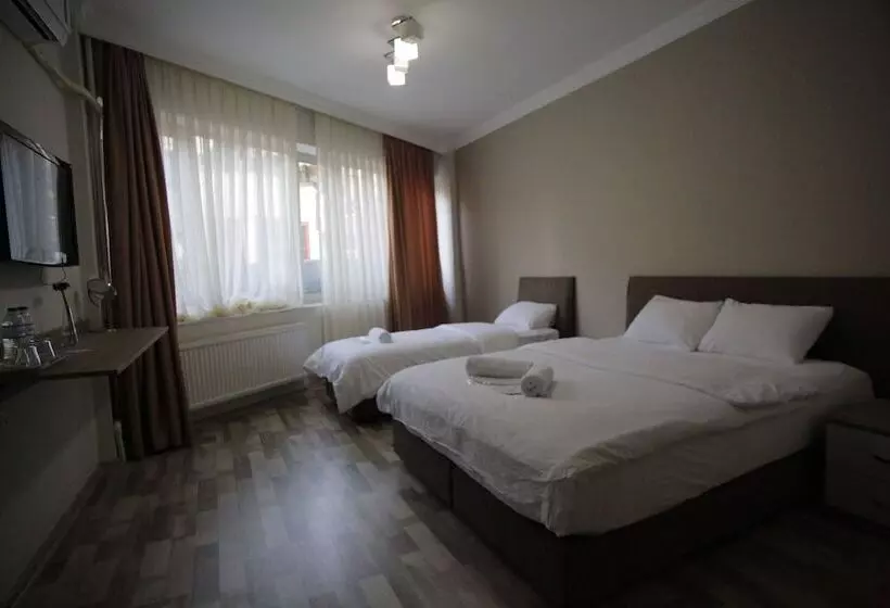 ホテル Puffin Suites