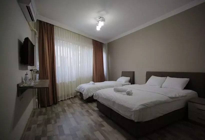 ホテル Puffin Suites