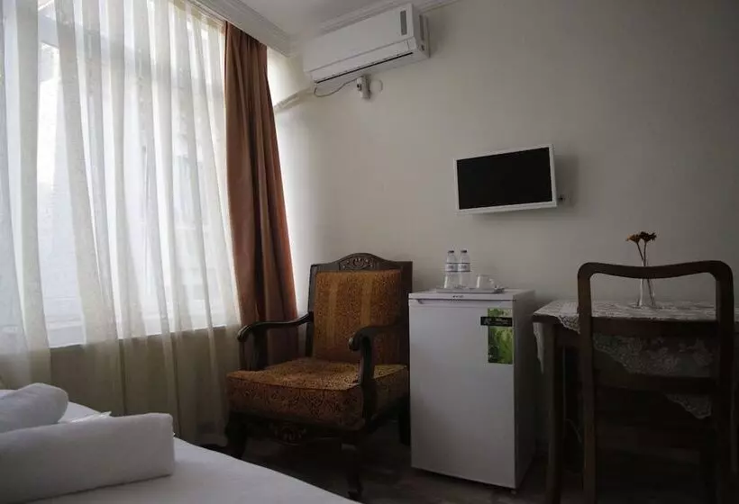 ホテル Puffin Suites