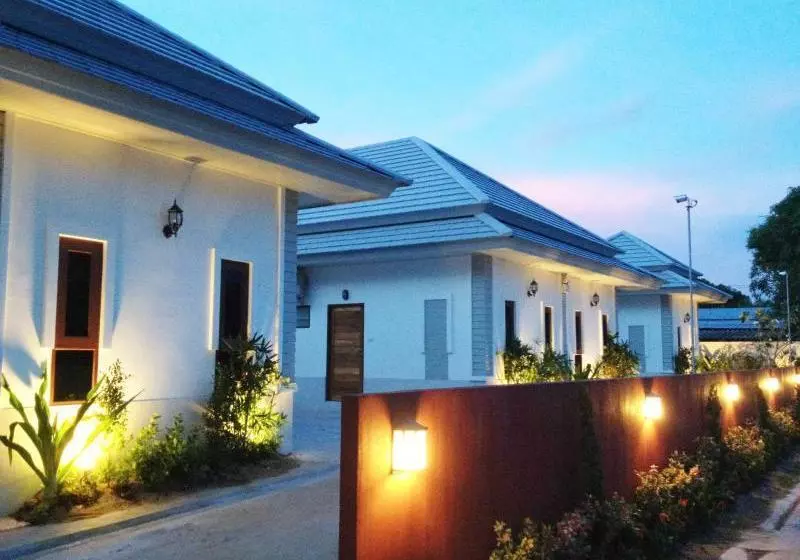 ホテル The Sixnature Resort Bangsaen