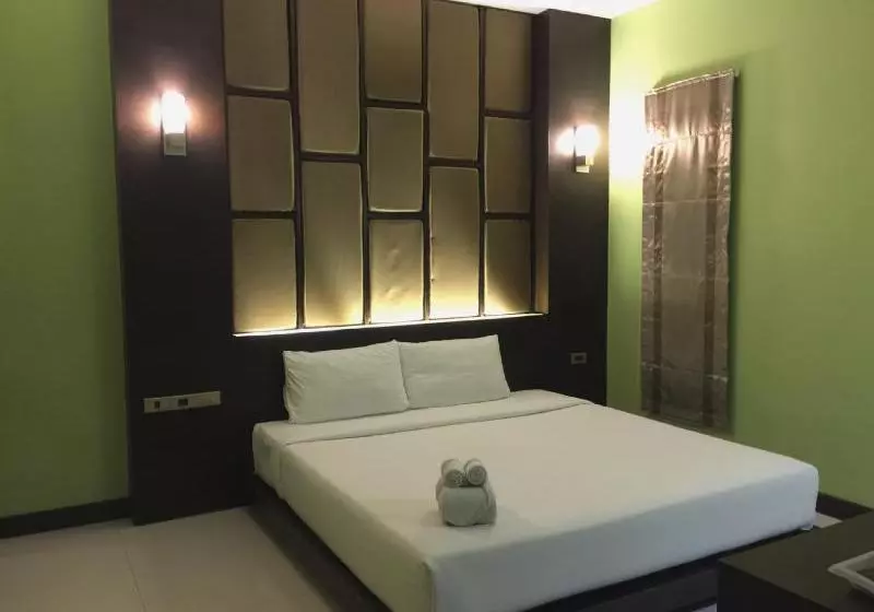 ホテル The Sixnature Resort Bangsaen