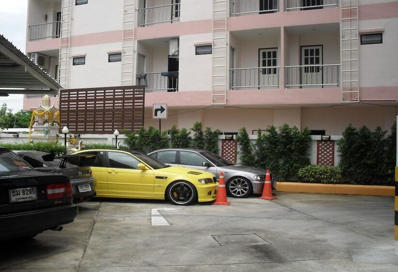 ホテル The Star Rangsit