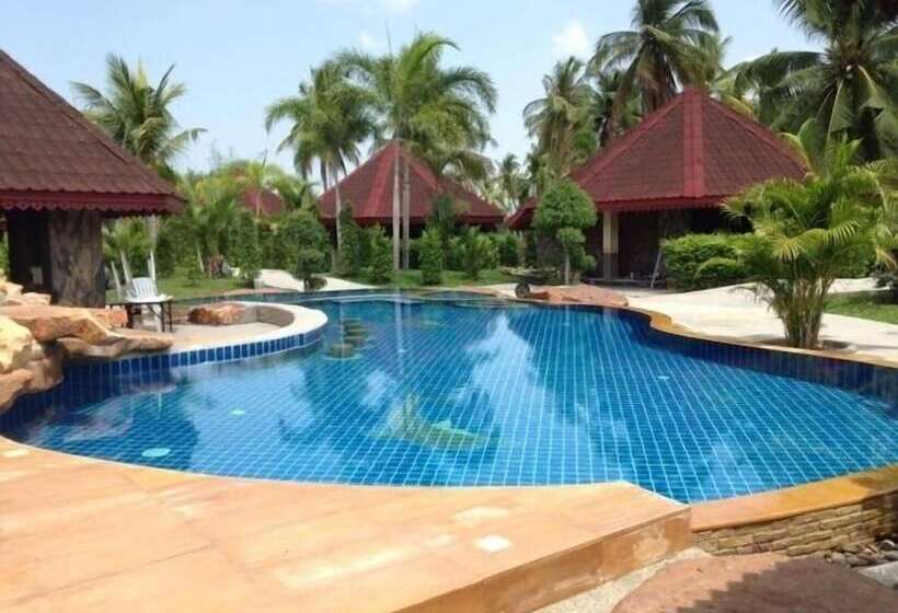 Отель Two Tiger Resort & Spa