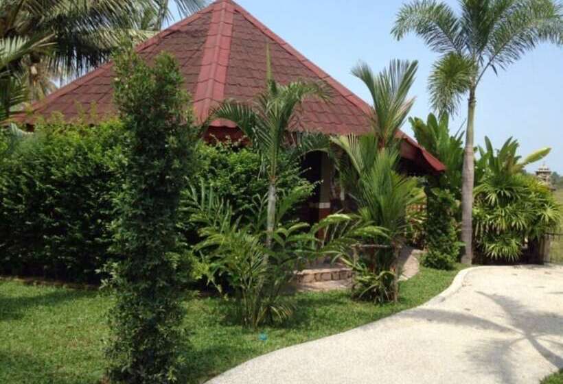 Отель Two Tiger Resort & Spa