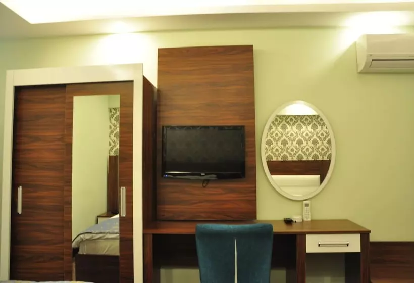 Madi Otel Izmir
