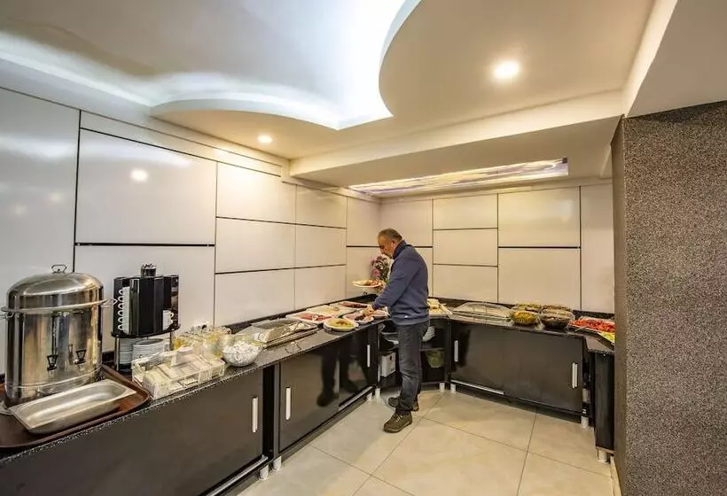 Madi Otel Izmir