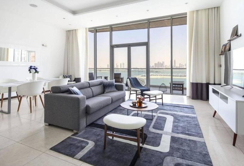 Frank Porter  Tiara Palm