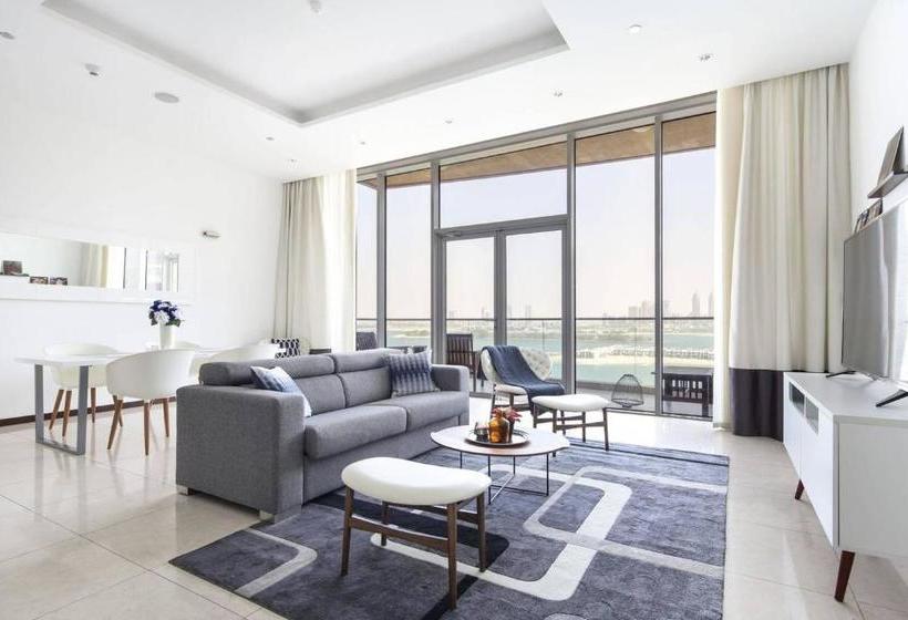 Frank Porter  Tiara Palm