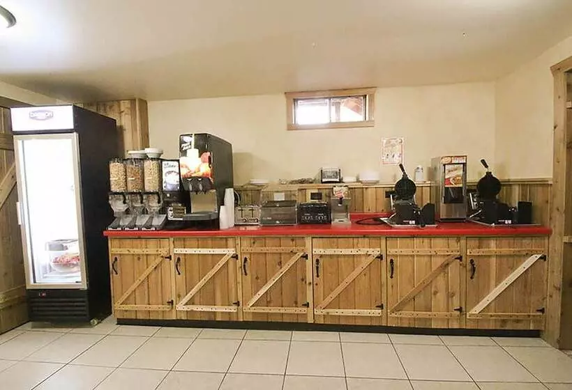 Woodside Dells Hotel & Suites