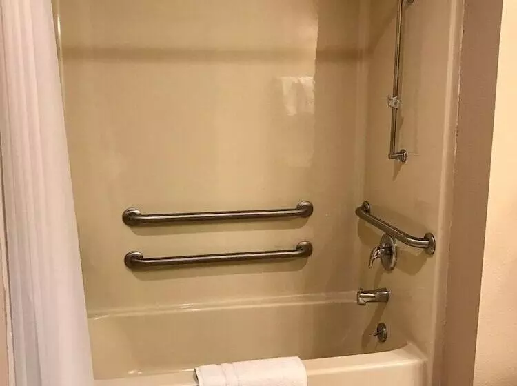 Woodside Dells Hotel & Suites