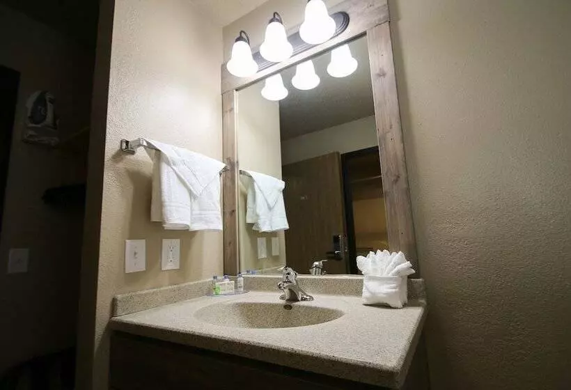 Woodside Dells Hotel & Suites