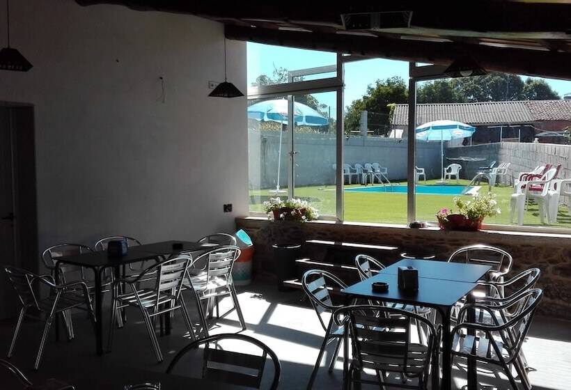 Albergue Boente Hostel