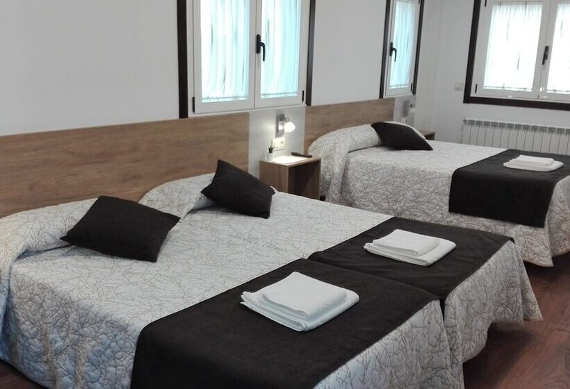 Albergue Boente Hostel