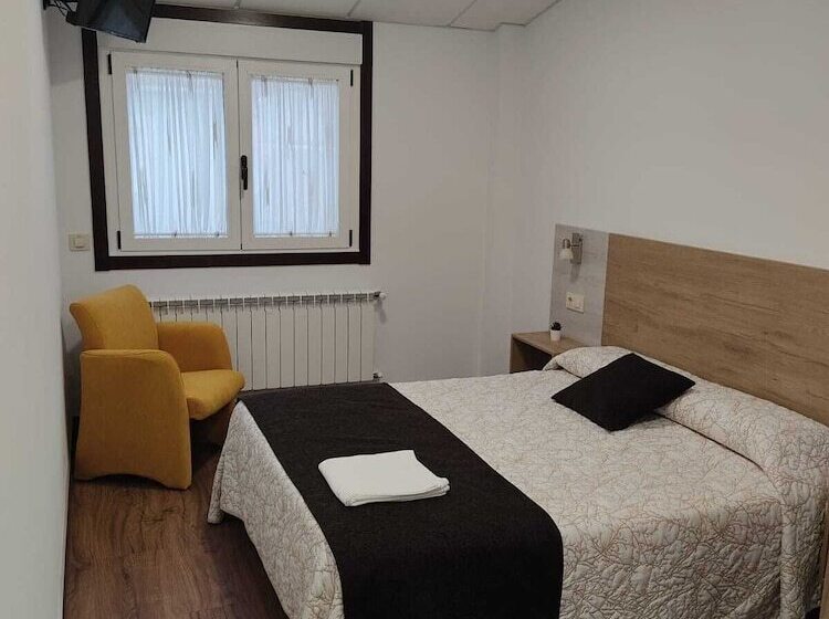 Albergue Boente Hostel