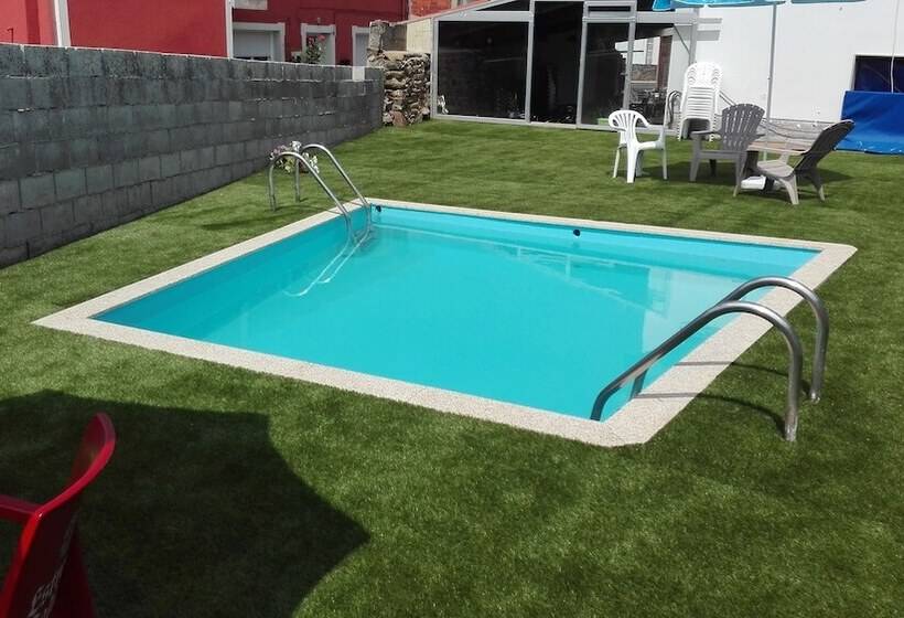 Albergue Boente Hostel