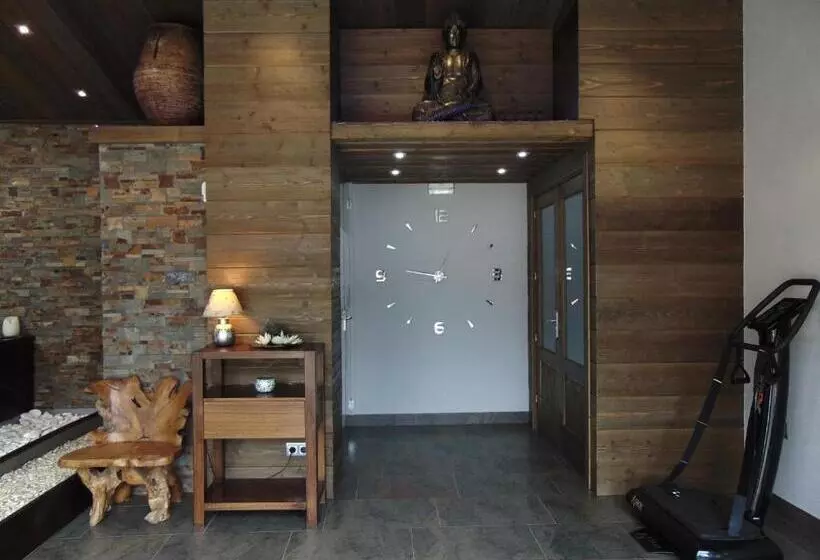 هاستل Hostal Piteus