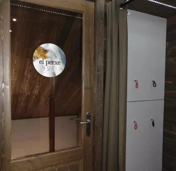 هاستل Hostal Piteus