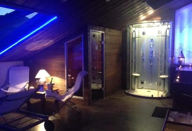 هاستل Hostal Piteus