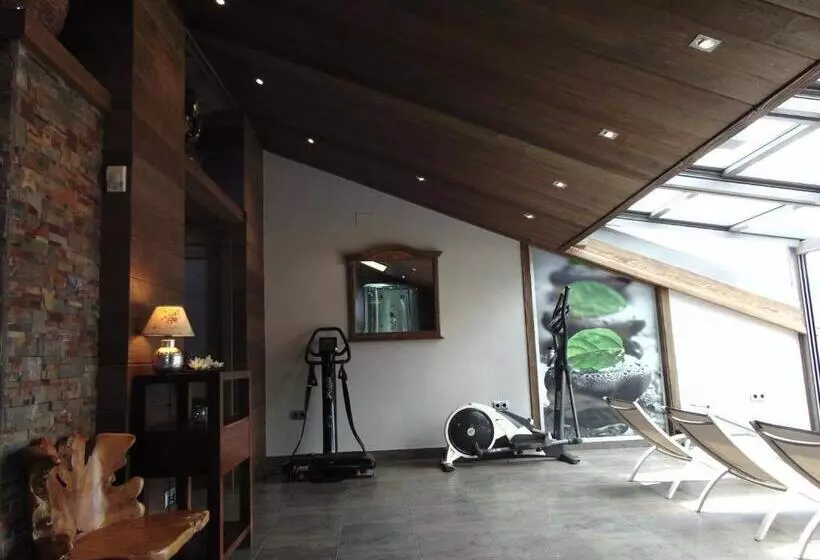 هاستل Hostal Piteus