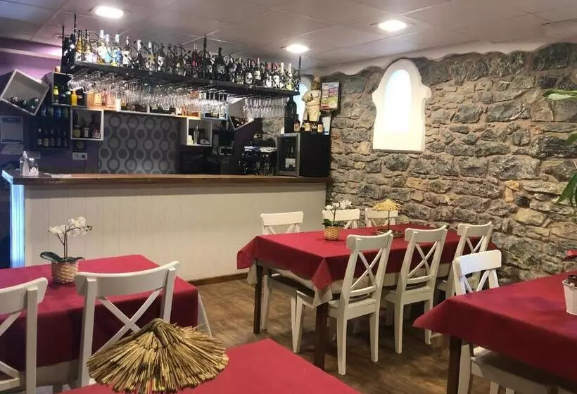 Villa Palatina Superior Hostel