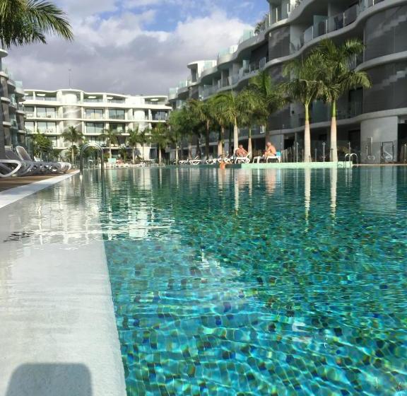 Aqua Luxury Suites Los Cristianos